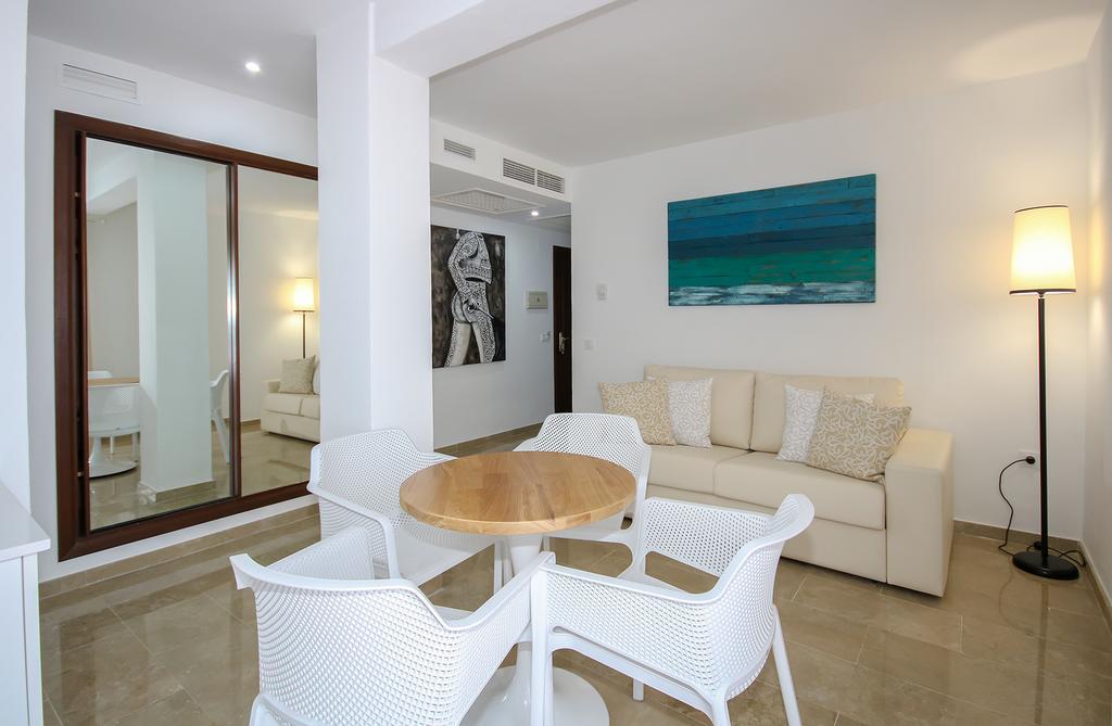 סהרה דה לוס אטונס Hotel Dona Lola Zahara מראה חיצוני תמונה